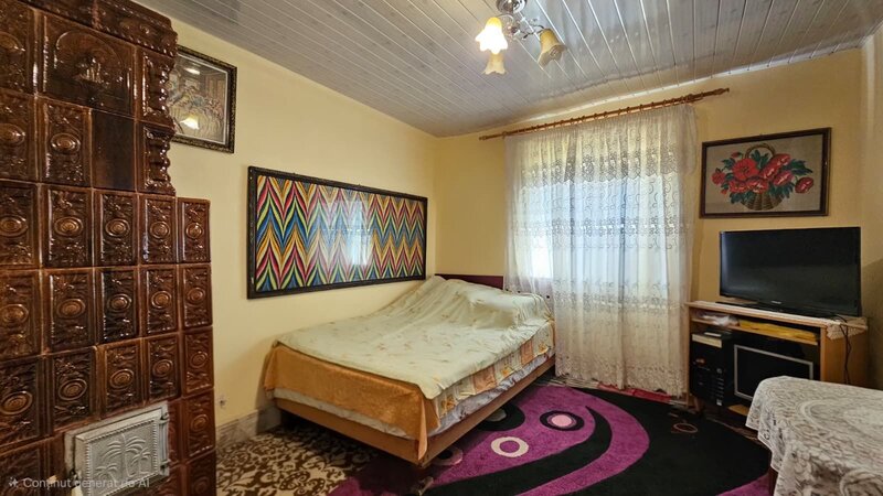 Munteni- Buzau, Casa 4 camere, 80 mp cu teren de 1.912 mp